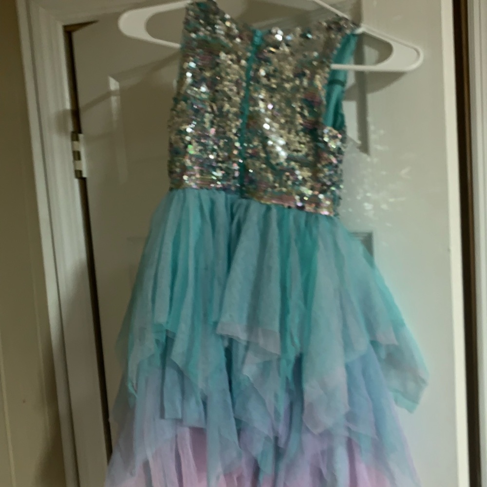 I bought it for my daughter’s fifth birthday she only wore  it once